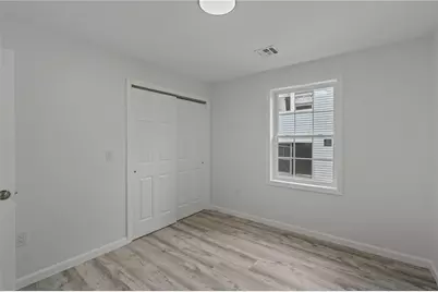 000 Camden Avenue, Providence, RI 02908 - Photo 14