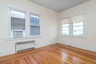 255 Farmington Ave, Cranston, RI 02920 - Photo 16
