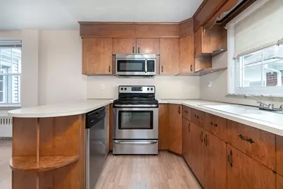 255 Farmington Avenue #1, Cranston, RI 02920 - Photo 12