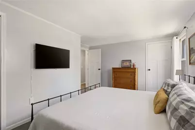 13 Tilley Avenue #B, Newport, RI 02840 - Photo 14