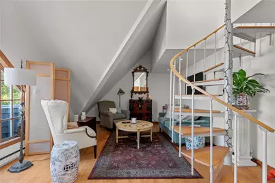 11 Catherine Street #B, Newport, RI 02840 - Photo 6
