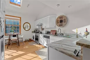 11 Catherine St, Newport, RI 02840 - Photo 10