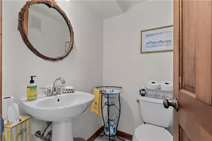11 Catherine St, Newport, RI 02840 - Photo 16