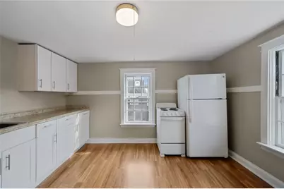32 Hosuton Avenue #2, Newport, RI 02840 - Photo 6