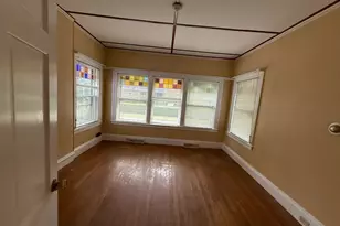 128 Wentworth Ave, Warwick, RI 02889 - Photo 6