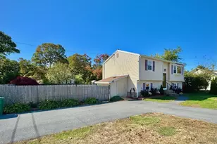 344 Strawberry Field Rd, Warwick, RI 02886 - Photo 2