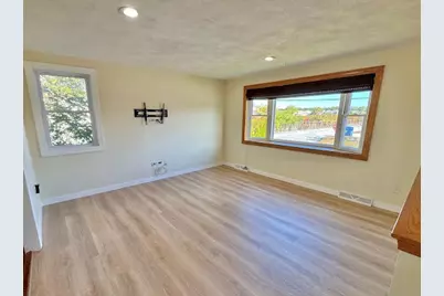344 Strawberry Field Road, Warwick, RI 02886 - Photo 4