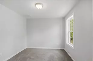 14 Elaine Dr, Hopkinton, RI 02833 - Photo 8