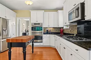 95 Frybrook Dr, East Greenwich, RI 02818 - Photo 16