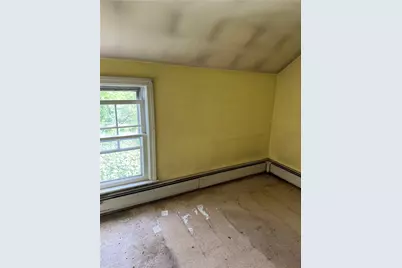 46 Monroe Avenue, Bristol, RI 02809 - Photo 8