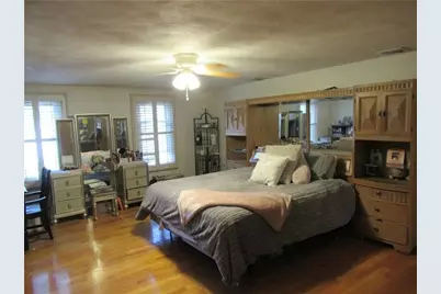 83 Locust Avenue, North Providence, RI 02911 - Photo 10
