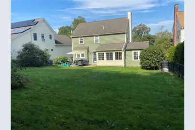 109 Gaskill Street, Woonsocket, RI 02895 - Photo 8
