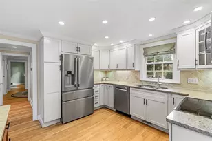 3 Jenks Garden Ln, Barrington, RI 02806 - Photo 4