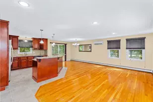 21 Janet Dr, Johnston, RI 02919 - Photo 8