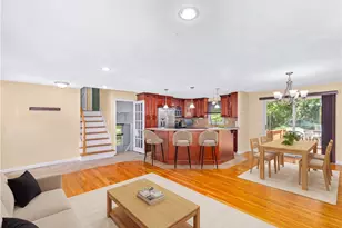 21 Janet Dr, Johnston, RI 02919 - Photo 12