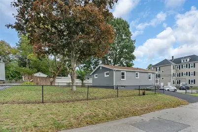 546 Robinson Street, Woonsocket, RI 02895 - Photo 36