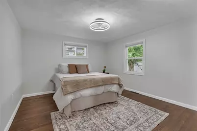 546 Robinson Street, Woonsocket, RI 02895 - Photo 18