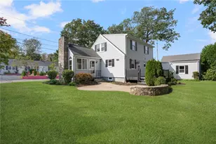 15 Kinne St, West Warwick, RI 02893 - Photo 12