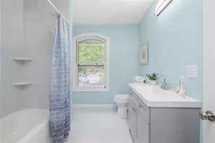 34 Mt View Ave, North Kingstown, RI 02852 - Photo 22