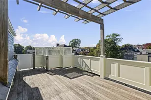 441 Angell St, Providence, RI 02906 - Photo 16