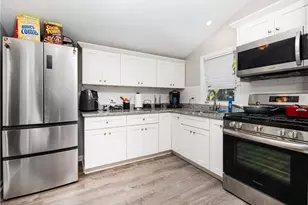 38 Capwell Ave, Coventry, RI 02816 - Photo 10