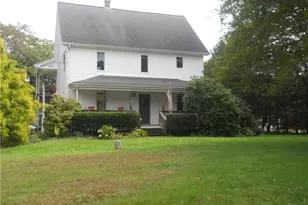 65 Laurel St, Hopkinton, RI 02804 - Photo 2