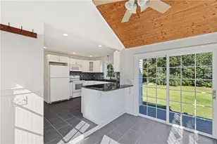6 Carr Ln, Bristol, RI 02809 - Photo 6