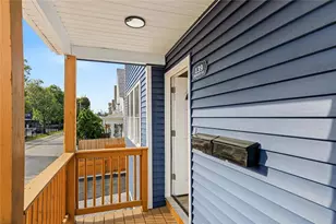 139 Benedict St, Providence, RI 02909 - Photo 6