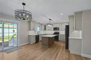 69 Locust St, East Providence, RI 02915 - Photo 10