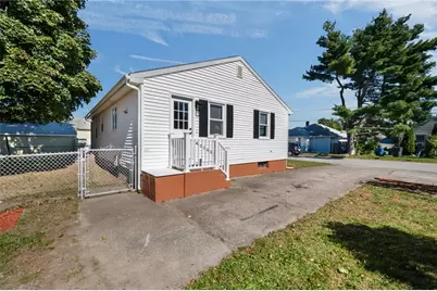 437 Harrington Avenue, Warwick, RI 02888 - Photo 32