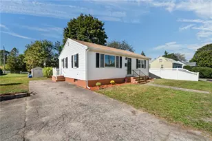 437 Harrington Ave, Warwick, RI 02888 - Photo 4