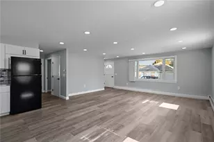 437 Harrington Ave, Warwick, RI 02888 - Photo 16