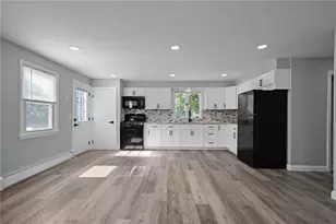 437 Harrington Ave, Warwick, RI 02888 - Photo 6