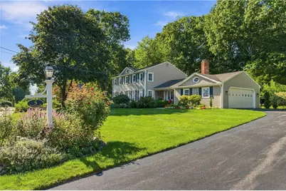 5 Sunnyside Drive, Cumberland, RI 02864 - Photo 2