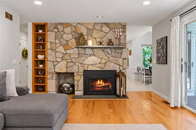 10 Highbush Terrace, North Kingstown, RI 02852 - Photo 16