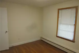 14 Flower St, Cranston, RI 02920 - Photo 8