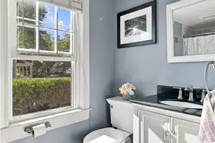 60 Charles St, Bristol, RI 02809 - Photo 10
