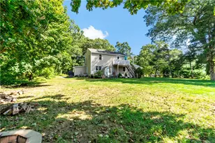 44 Maxwell Dr, North Kingstown, RI 02852 - Photo 2