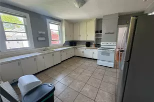 60 Berkeley Ave, Newport, RI 02840 - Photo 10