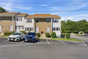 16 Scenery Ln, Johnston, RI 02919 - Photo 2
