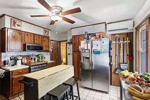 48 Ash St, Pawtucket, RI 02860 - Photo 16