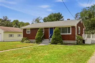 19 Flint Corn Rd, Portsmouth, RI 02871 - Photo 1