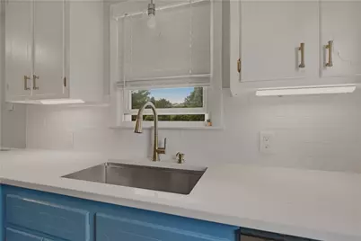 19 Flint Corn Road, Portsmouth, RI 02871 - Photo 12