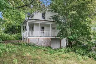 15 Lewis St, Woonsocket, RI 02895 - Photo 2