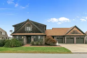 68 Seaview Ave N, Swansea, MA 02777 - Photo 1