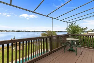 68 Seaview Ave N, Swansea, MA 02777 - Photo 26