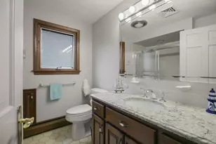 68 Seaview Ave N, Swansea, MA 02777 - Photo 28