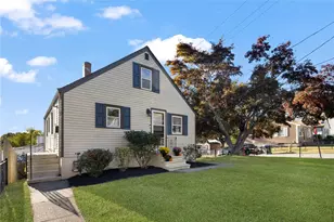 464 High St, Cumberland, RI 02864 - Photo 1