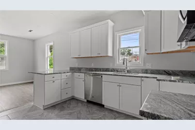 31 Greenville Avenue, Johnston, RI 02919 - Photo 4