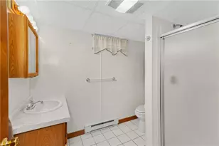 20 Kinnicutt Ave, Warren, RI 02885 - Photo 36